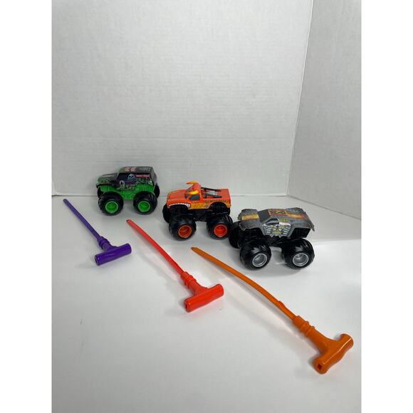 Monster Jam Spin Rippers Grave Digger Max D El Toro Loco Ripcord - Picture 1 of 4